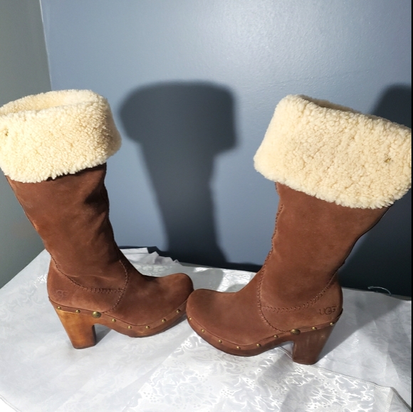 UGG Shoes - Ugg Lillian Boots brown suede, cream wool sz 8